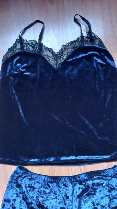 Pijama damă catifelată