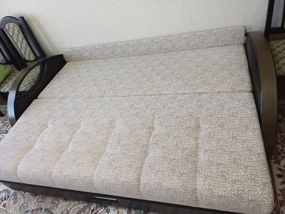 Продам диван в отличном состоянии