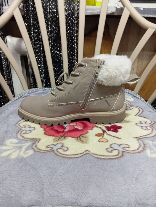 Зимние ботинки для девочек.