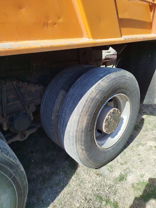 Продам грузовой автомобиль