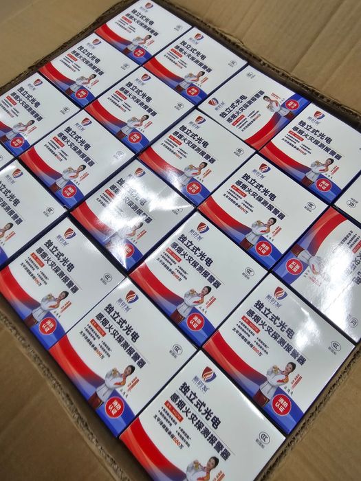 Датчик дыма, пожарный извещатель