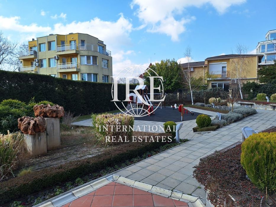 Дава се под наем Двустаен апартамент в Варна, Бриз - 72 кв.м за 847.62 € - Снимка #3