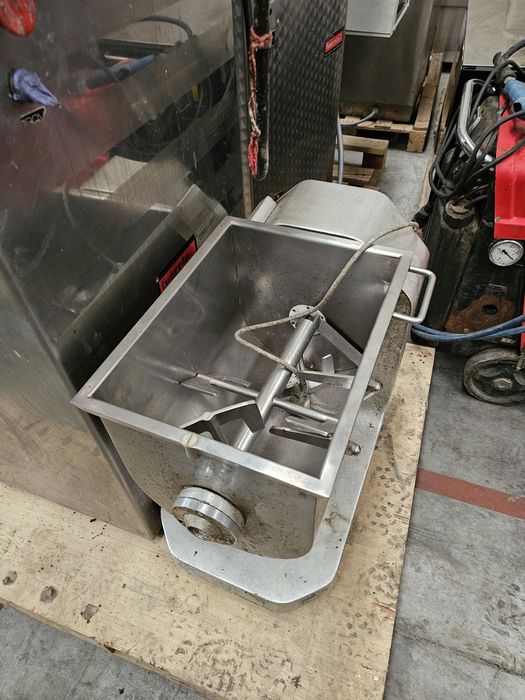 Вакум пълначки 10броя различни литри 3500лв