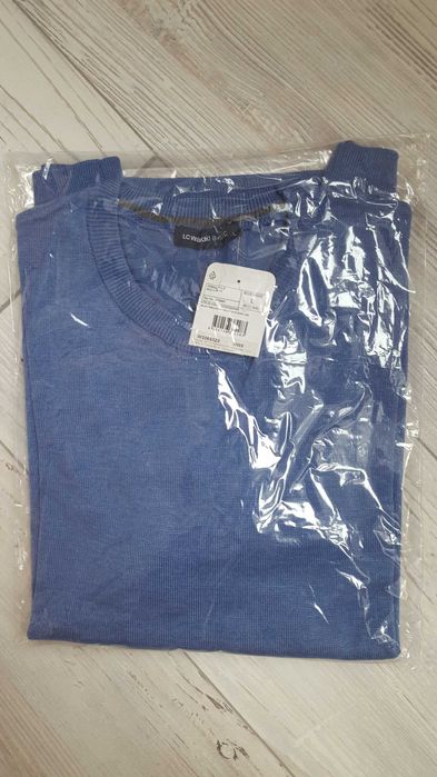 Чисто нов син мъжки пуловер LC WAIKIKI BASIC размер L