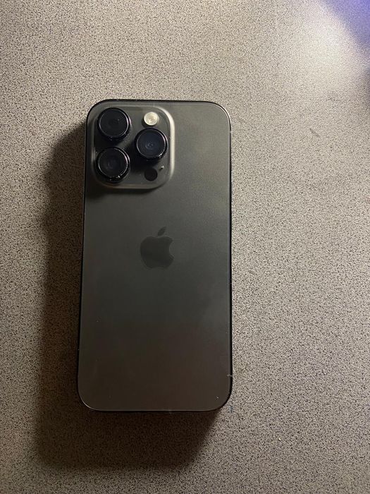 Отдам на запчасти iPhone 14 pro
