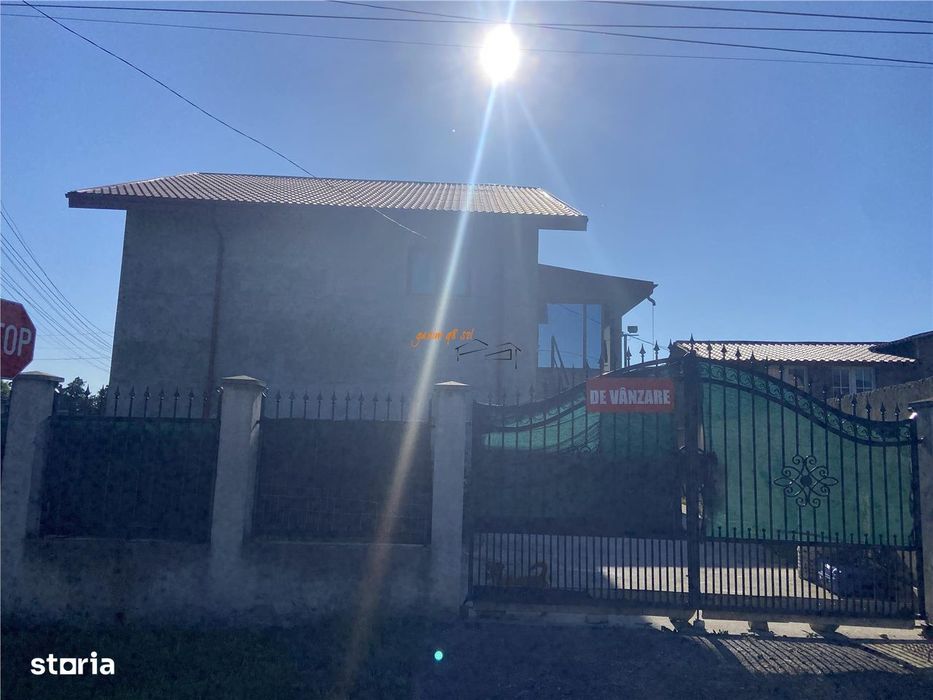 Casa de vanzare in Golesti , parter+etaj + mansarda , suprafata casa 3