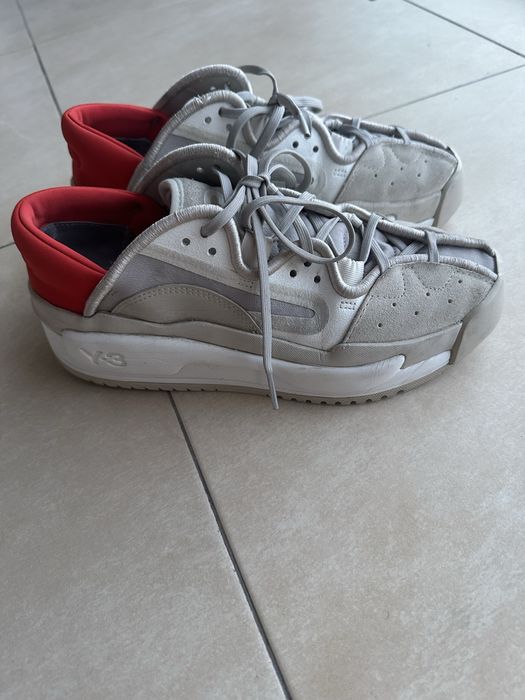 Уникални сникърски на Y-3