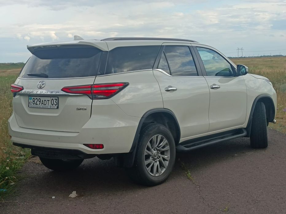 Продам Toyota Fortuner