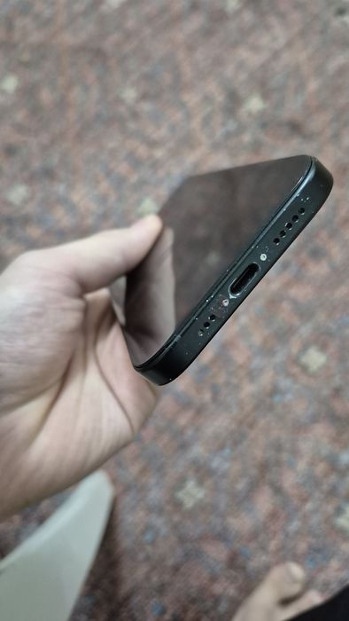 Айфон 15 128гб .