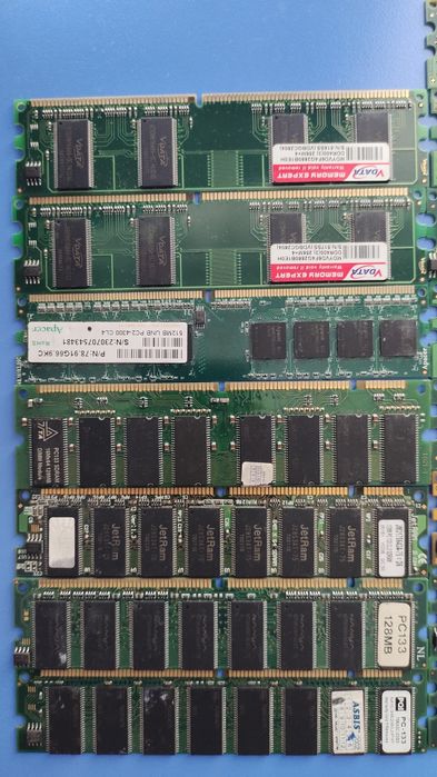 ОЗУ на PC - 15 штук