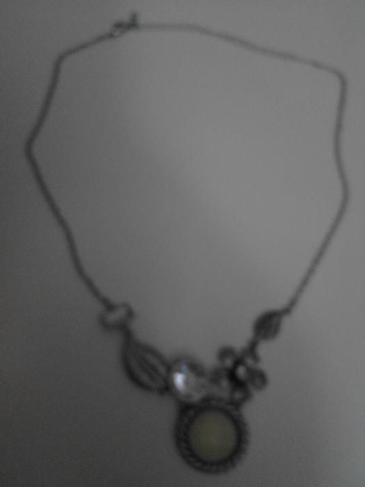 Красиво колие от АVON