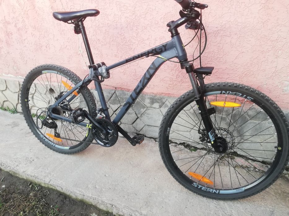 Срочно фирменный новый