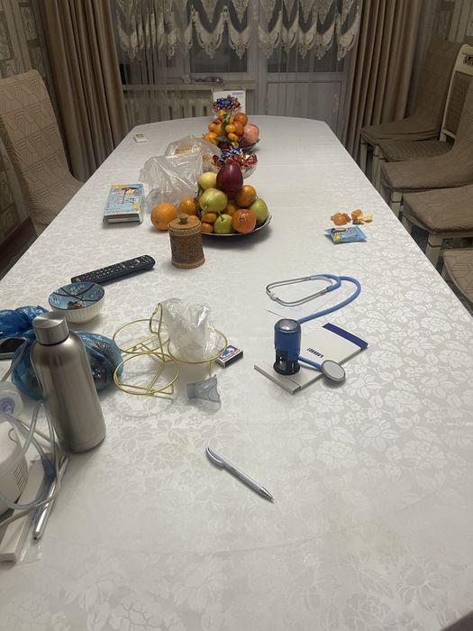 Продам столь и стулья бу