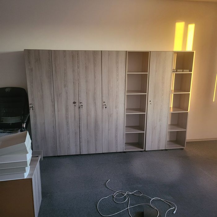 Офис оборудване бюра шкафове и др.