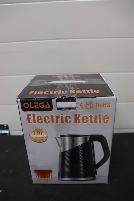 Електрическа кана за вода OLEGA 1.8L 1500W, неръждаема стомана без BPA