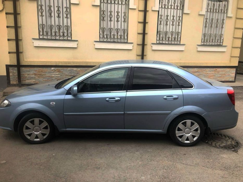 Gentra 2015-yil avtomat 1 evro sotiladi