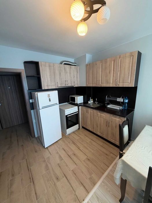Дава се под наем Двустаен апартамент в Пловдив, Южен - 65 кв.м за 398.82 € - Снимка #13