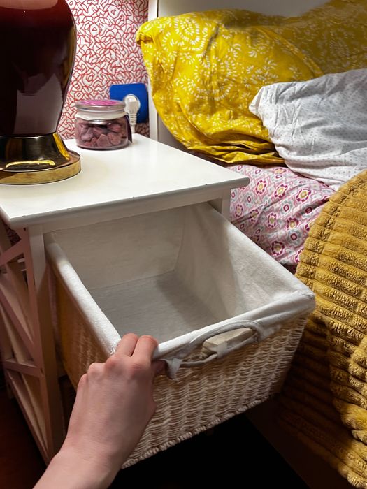 Легло с повдигащ механизъм и 2 нощни шкафчета — 180×198 см