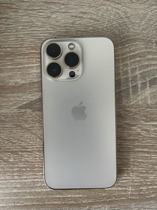Iphone 13 pro gold