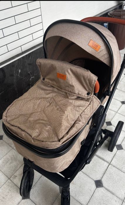 Детская коляска прогулочная