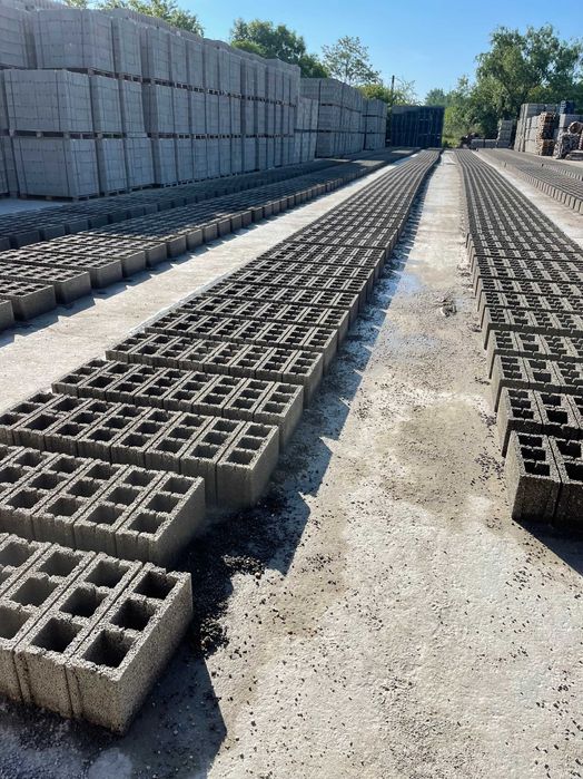 boltari patrat  stalp 20x20x20