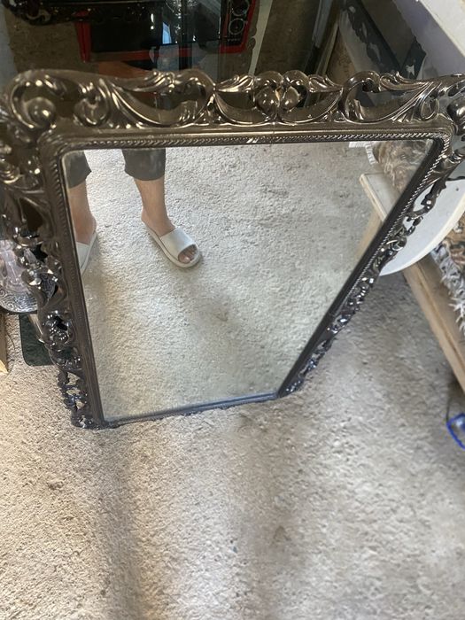 Зеркало для спальни