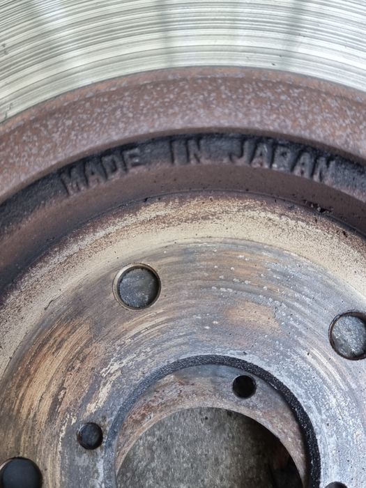 Диск задний тормозной на Subaru Outback BS