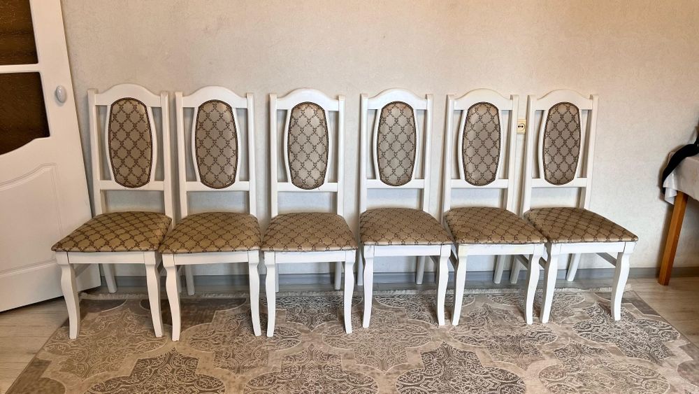 Стулья для гостиной