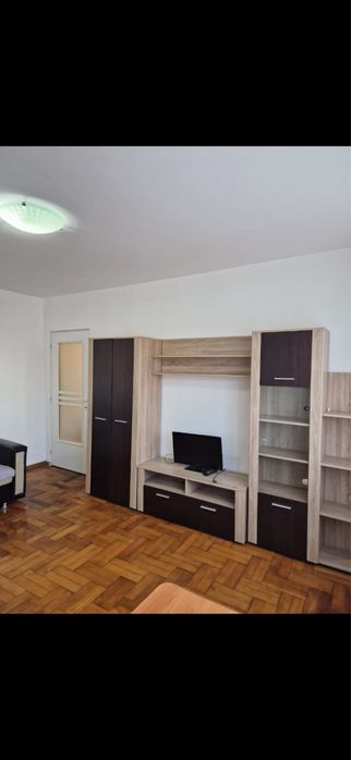 Ofer spre inchiriere apartament cu 2 camere, direct proprietar