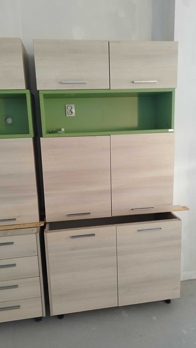 Кухненски шкафове - горен и долен ред без плот 7бр