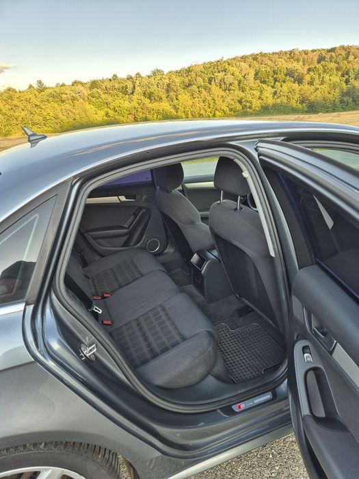 Audi A4 B8.5 Facelift 2.0 TDI 150 CP S line – Întreținută, stare foarte bună
