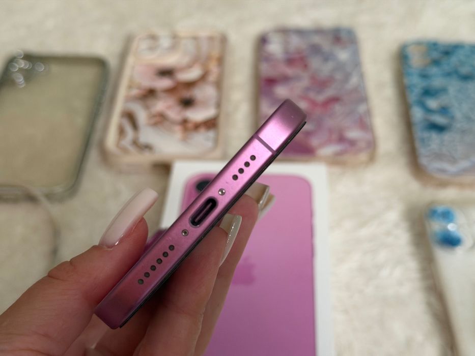 iPhone 16 Plus pink 128GB, калъфи за айфон 16 плюс