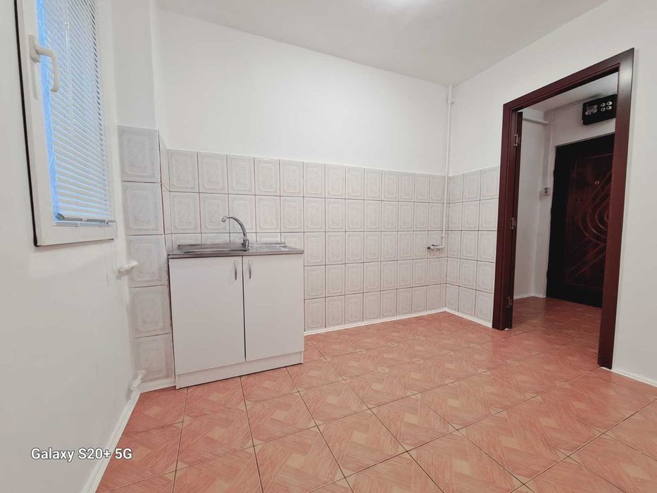 Apartament 2 camere, semidecomandat, Brazda lui Novac