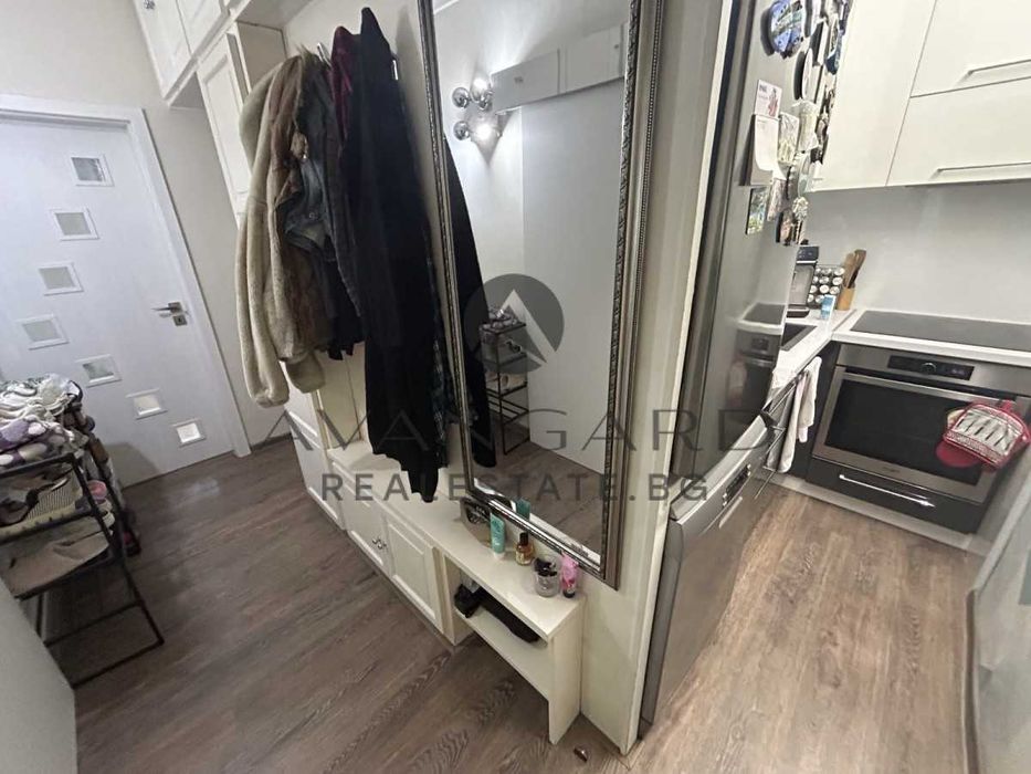 Продава се Тристаен апартамент в Пловдив, Христо Смирненски - 64 кв.м за 1961 €/кв.м - Снимка #8