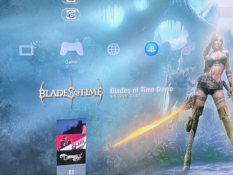 Consola Sony PlayStation 3 în stare bună de funcționare.
