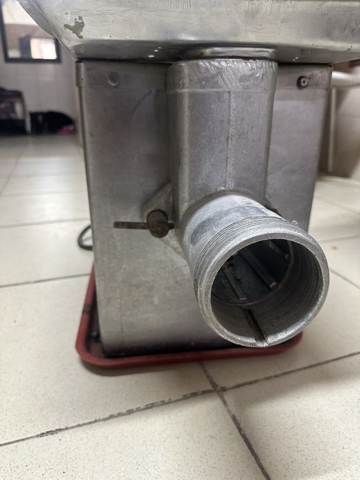 Мясорубка МИМ-300