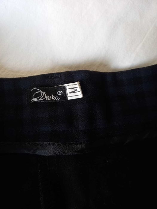 Тъмно син панталон на каре