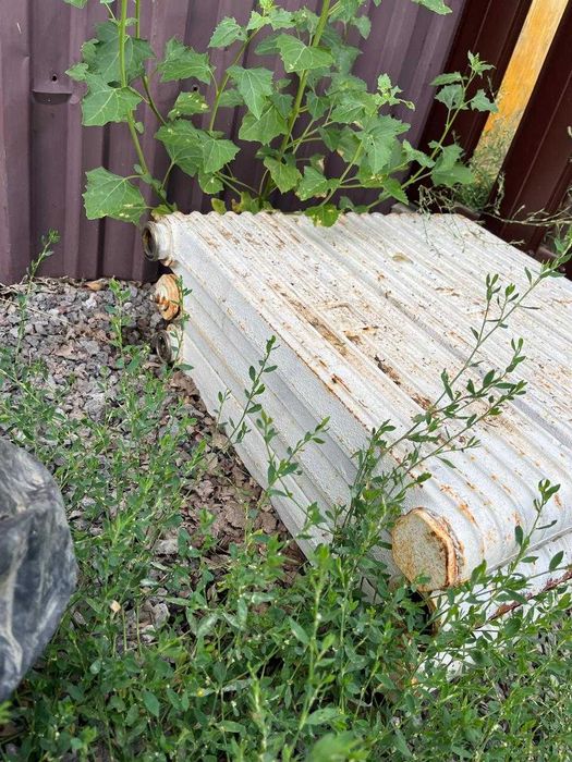 Продам чугунные батареи