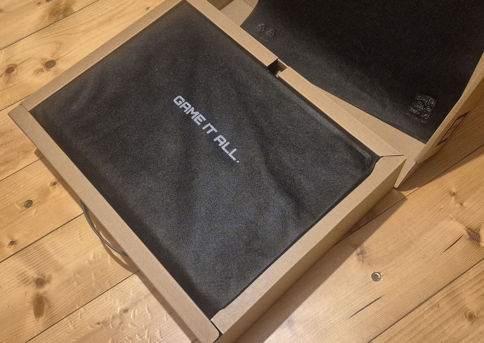 Laptop gaming i7 13th 16GB DDR5 RTX 5070 1TB NVMe Full Box