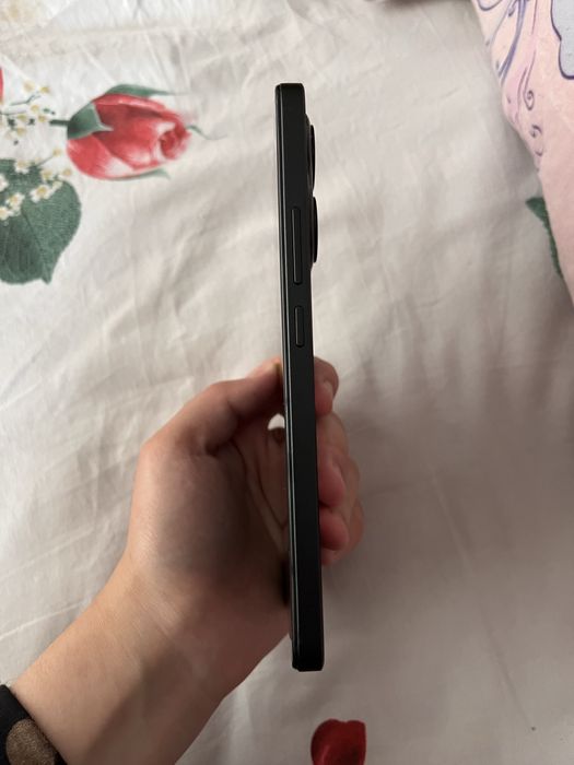 Note 12R Redmi srochno sotiladi