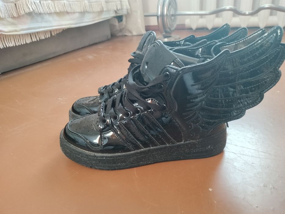 Adidas Jeremy Scott