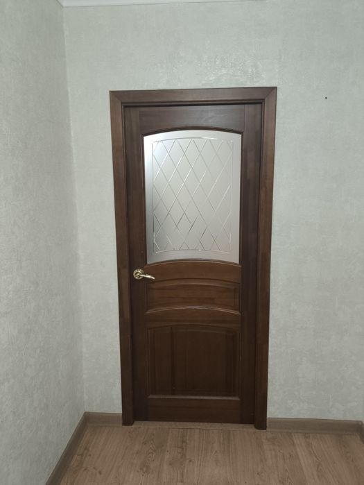 Продам межкомнатные двери
