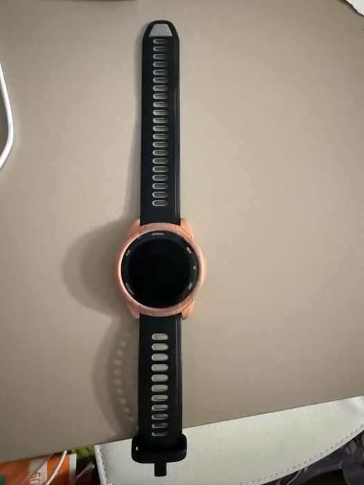 Продам Смарт-часы Garmin Forerunner 265 черный-серый