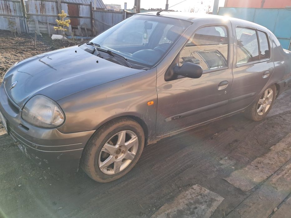 Renault Clio 2004 продам+ торг
