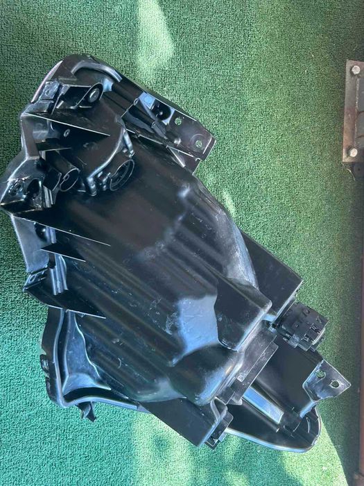 фар десен Suzuki Swift 2017-2023г. #678S.