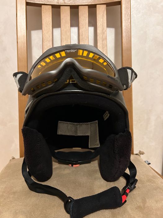 Cască , ochelari de ski