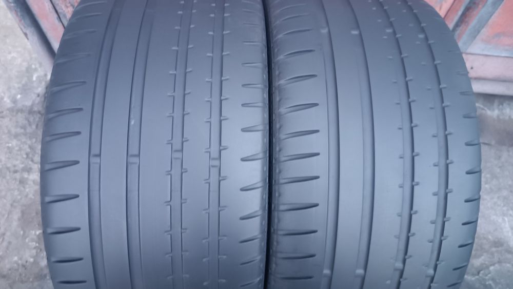 255/35/18 Continental