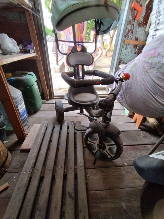 Трёхколёсный велосипед продаётся