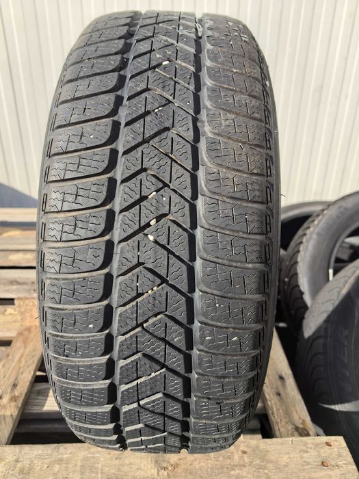 225/50/17 Пирели ДОТ 2022 г - Само 1 брой гума