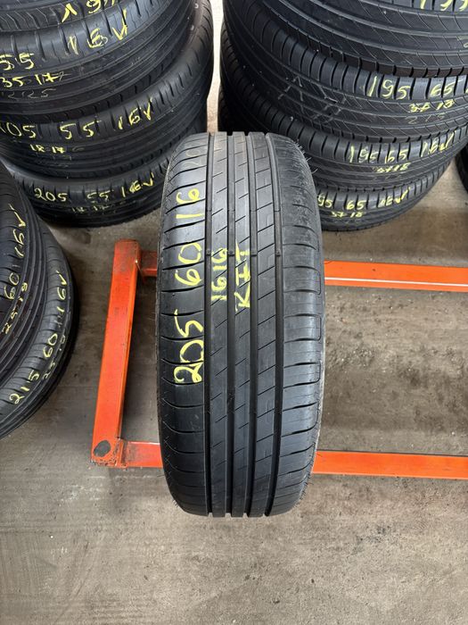 1 Anvelopa Vara 205/60/16 GoodYear  Efficient Grip Performance RFT 205 60 16 R16